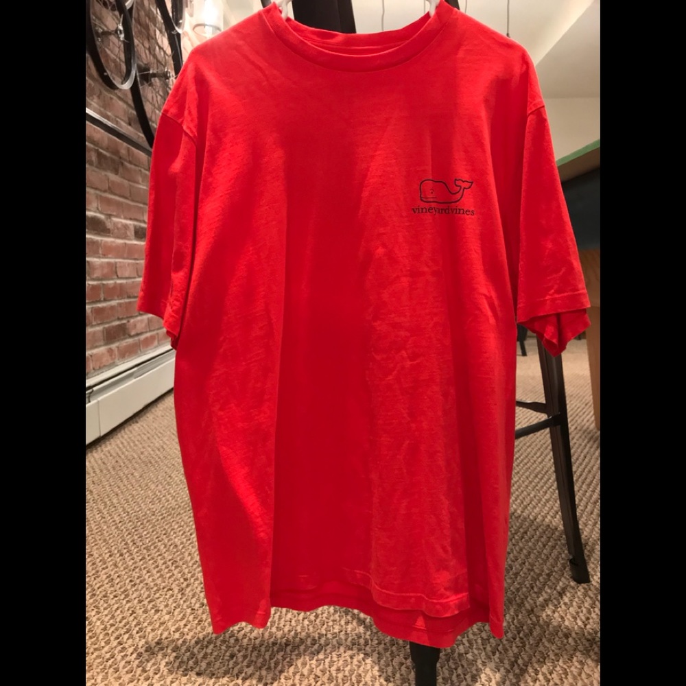 Vineyard Vines T-shirt